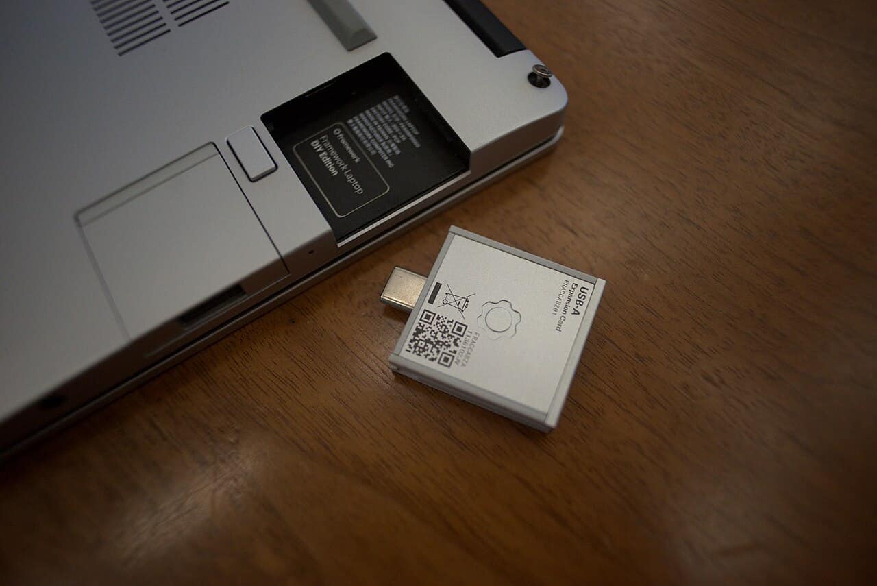 Framework Laptop 16 — DIY RTX Module
