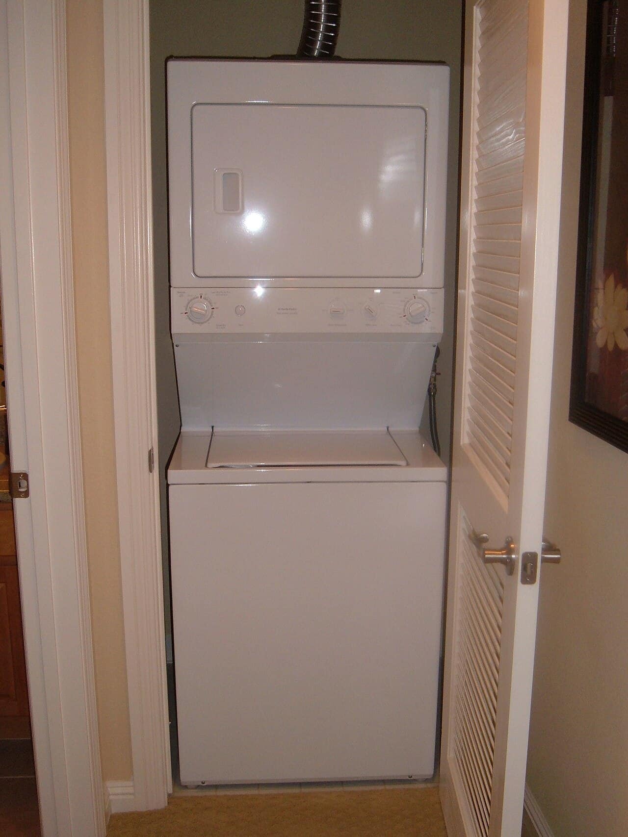 GE 7.4 cu. ft. Gas Dryer