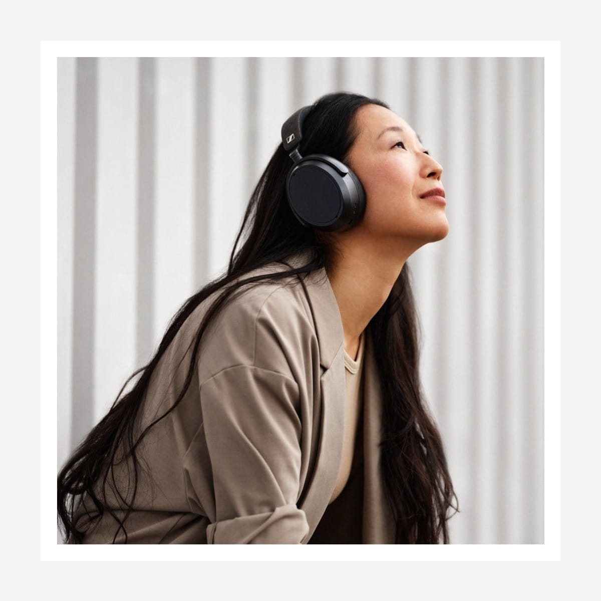 Sennheiser Momentum 4 – Black