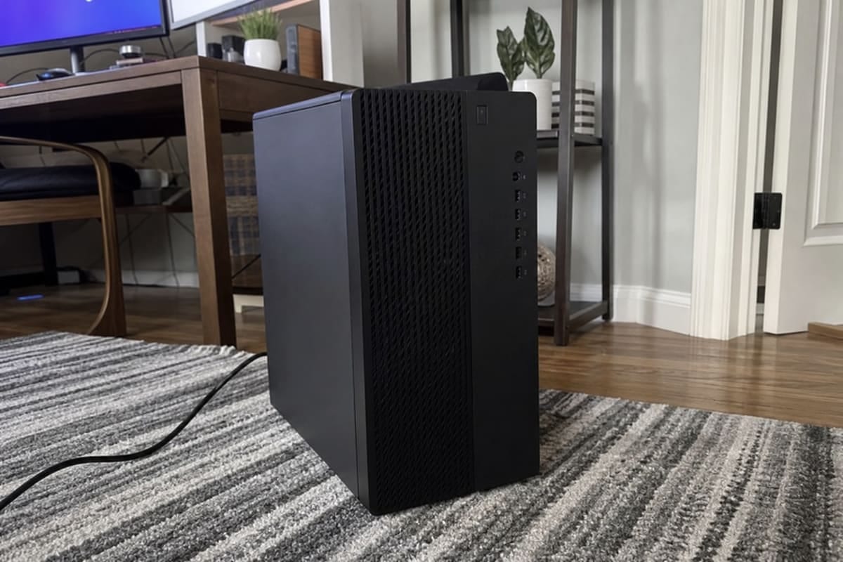Customer photo — Asus Expertcenter D7