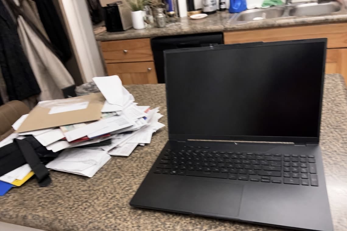 Customer photo — Asus Tuf Gaming A16