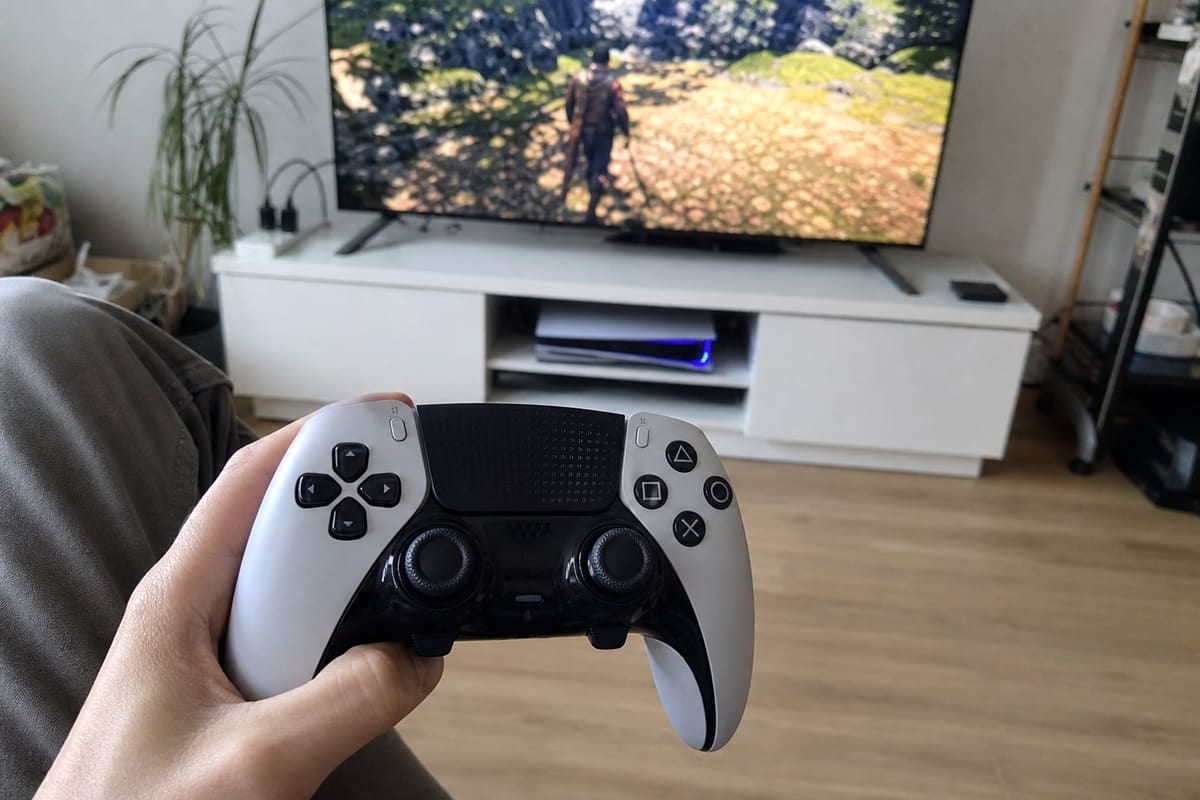 Customer photo — Dualsense Edge