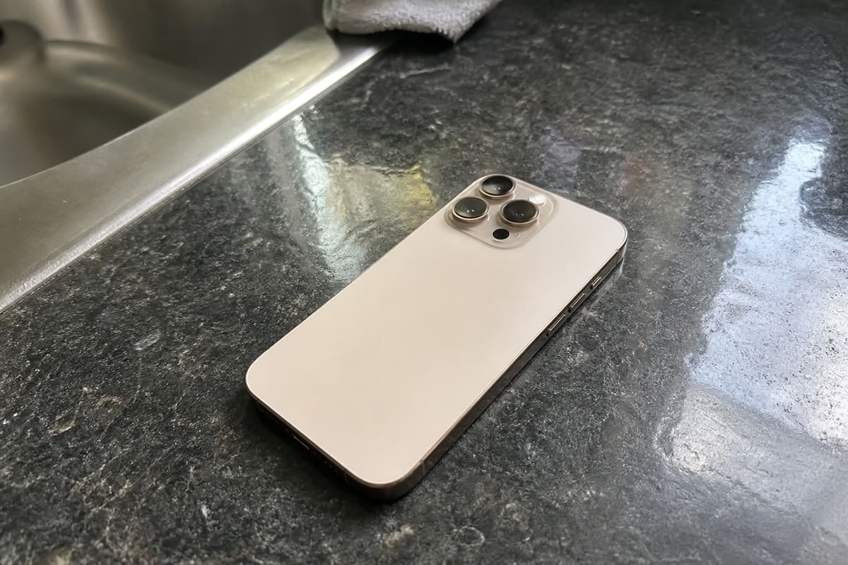 Customer photo — Iphone 16 Pro